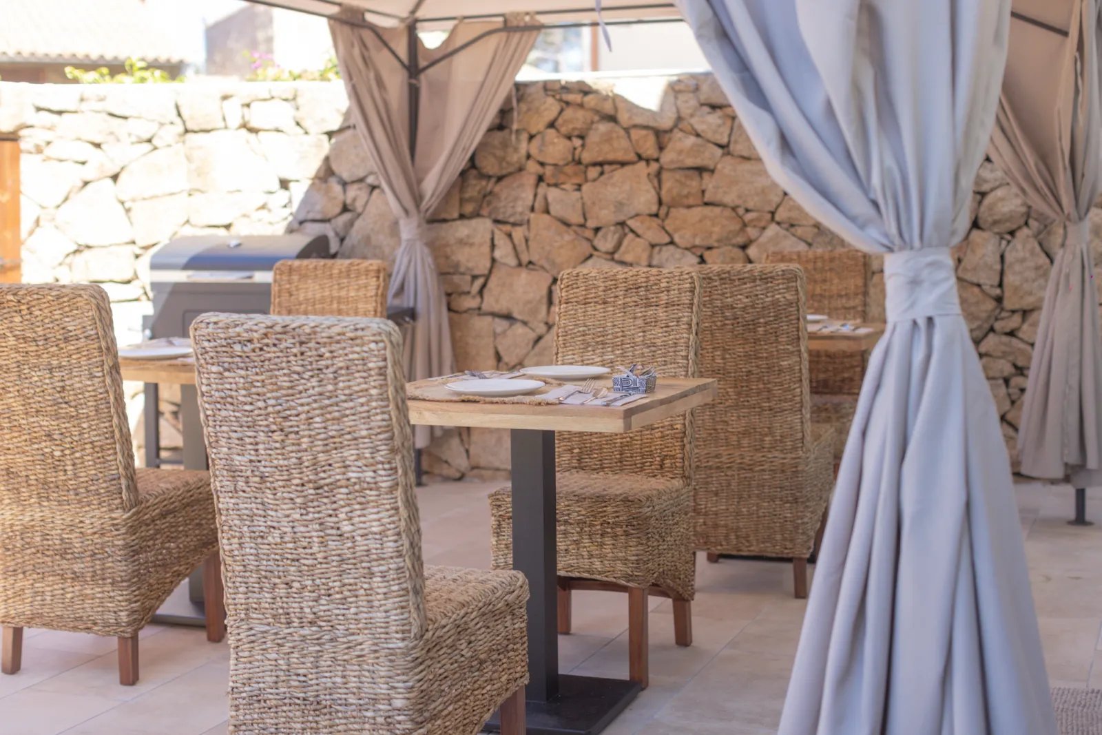 Il gazebo all'ombra